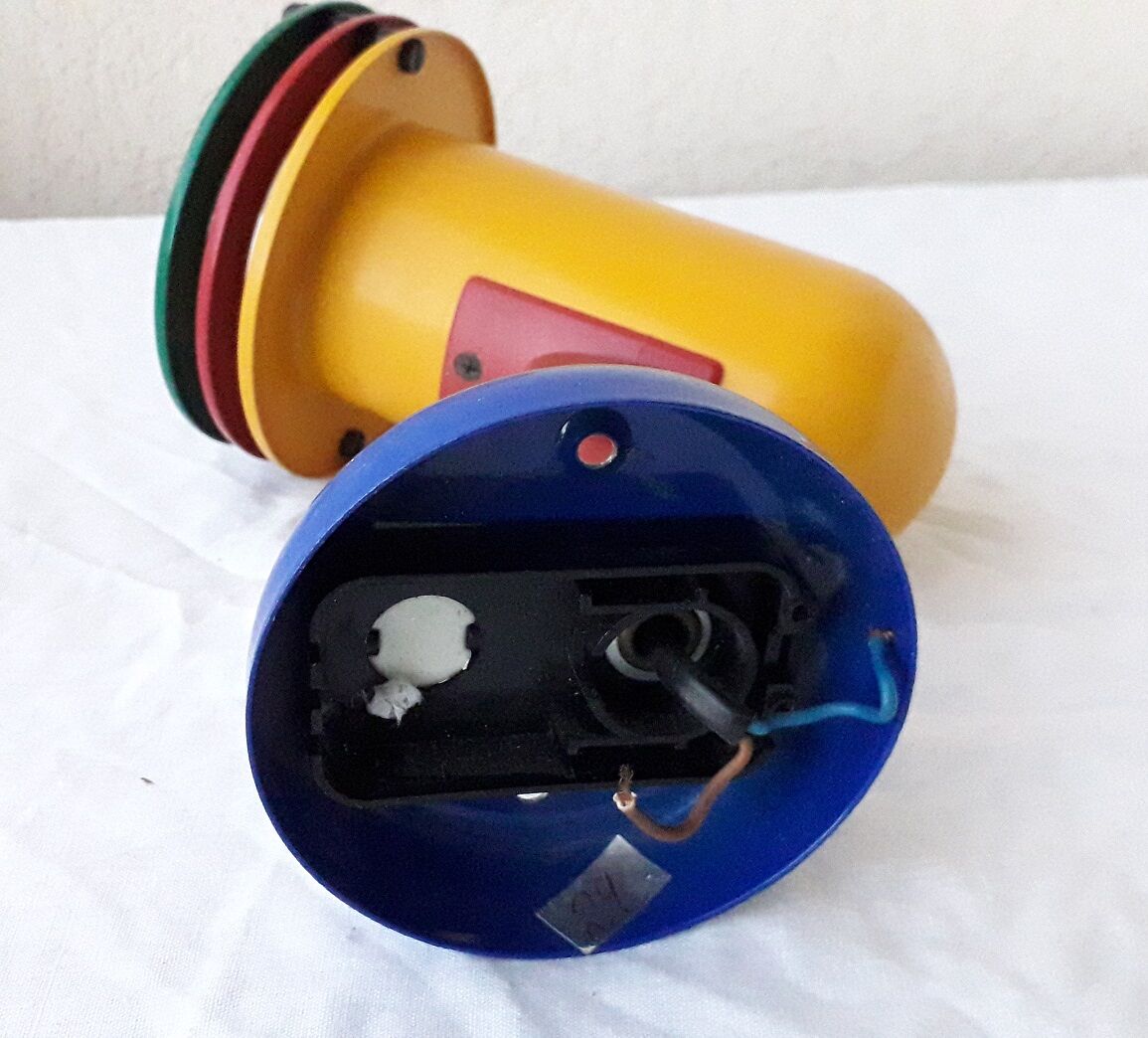 Spot wall lamp style memphis