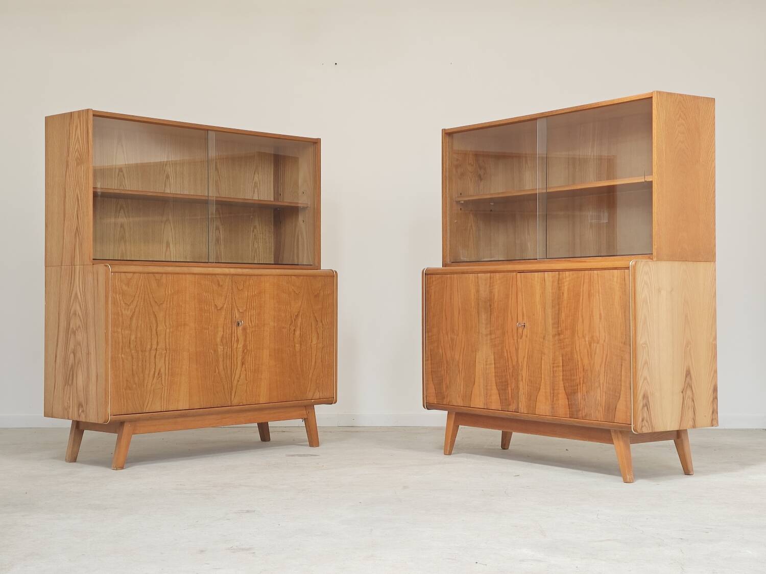 Buffet / Dresser U369/383 by Bohumil Landsman and Hubert Nepozitek for Jitona 1960