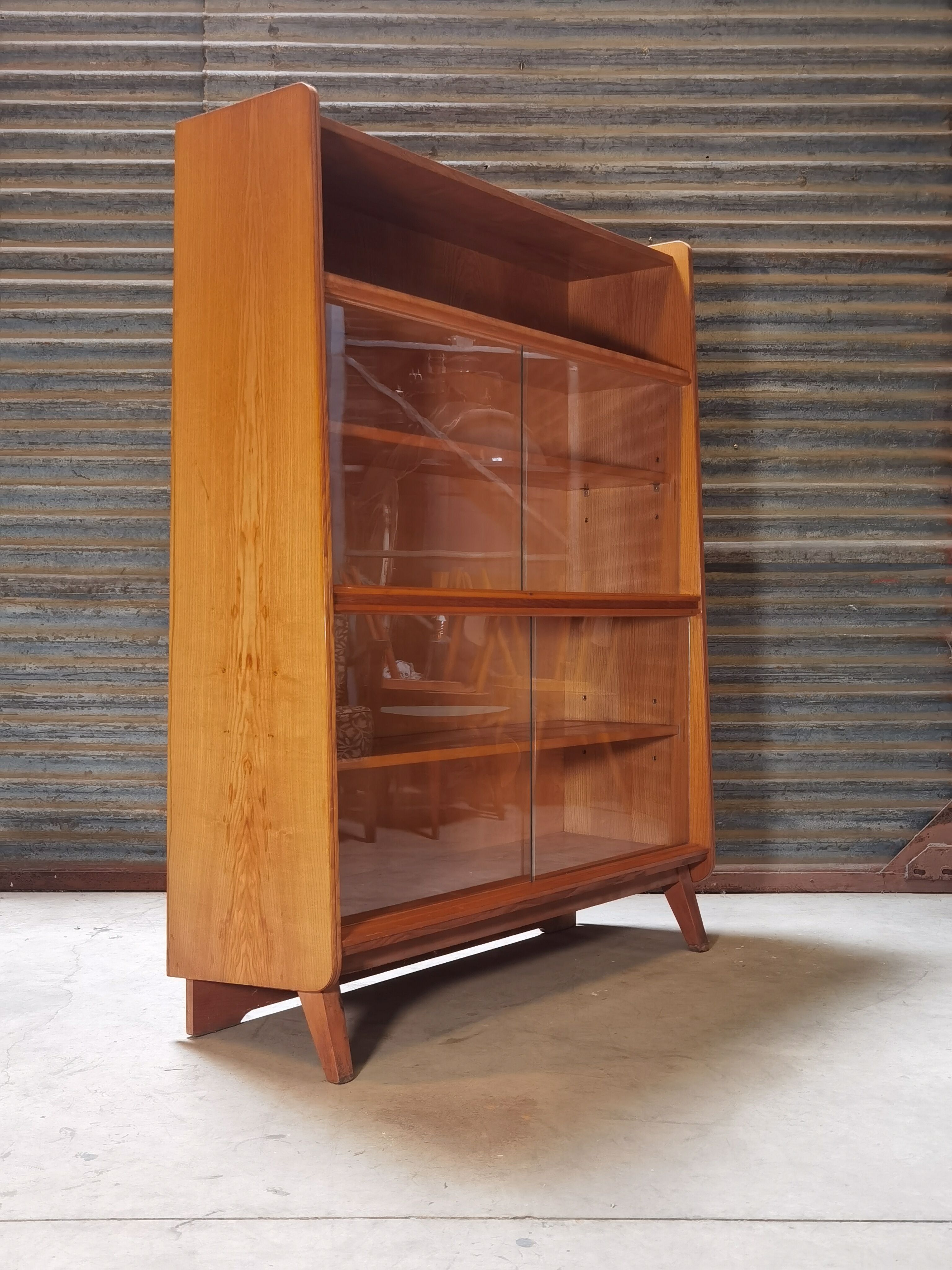 Glass library by František Jirák by Tatra 1960