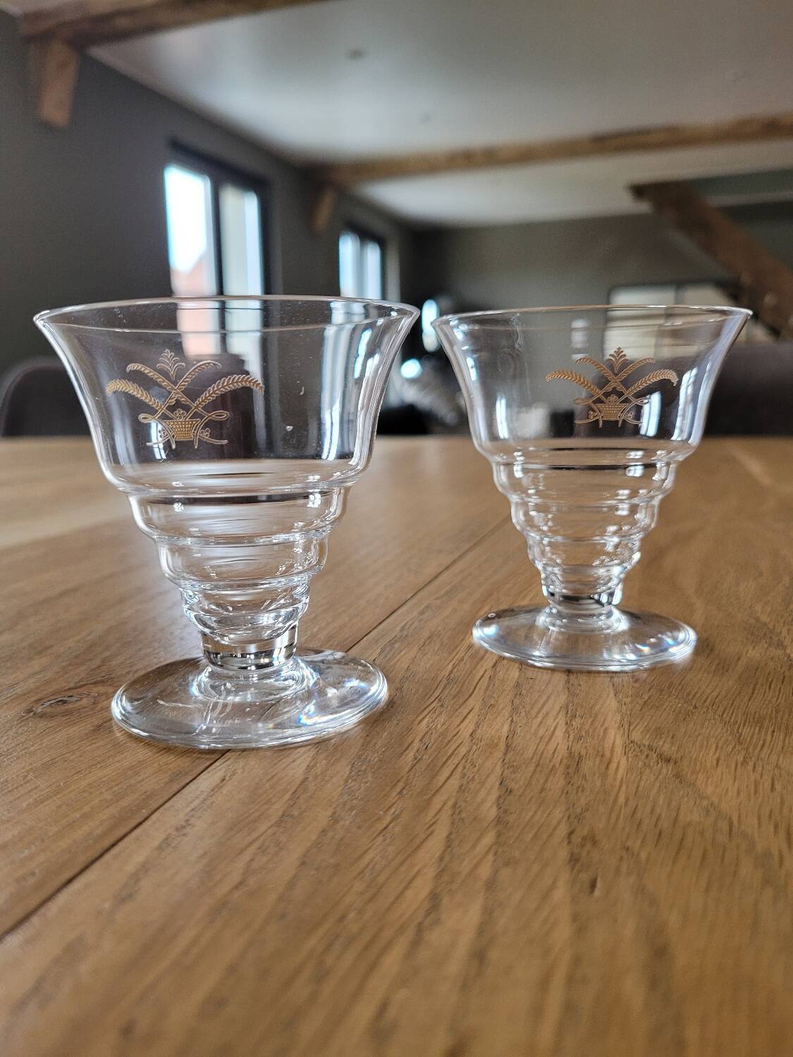 2 old glasses, bistro style
