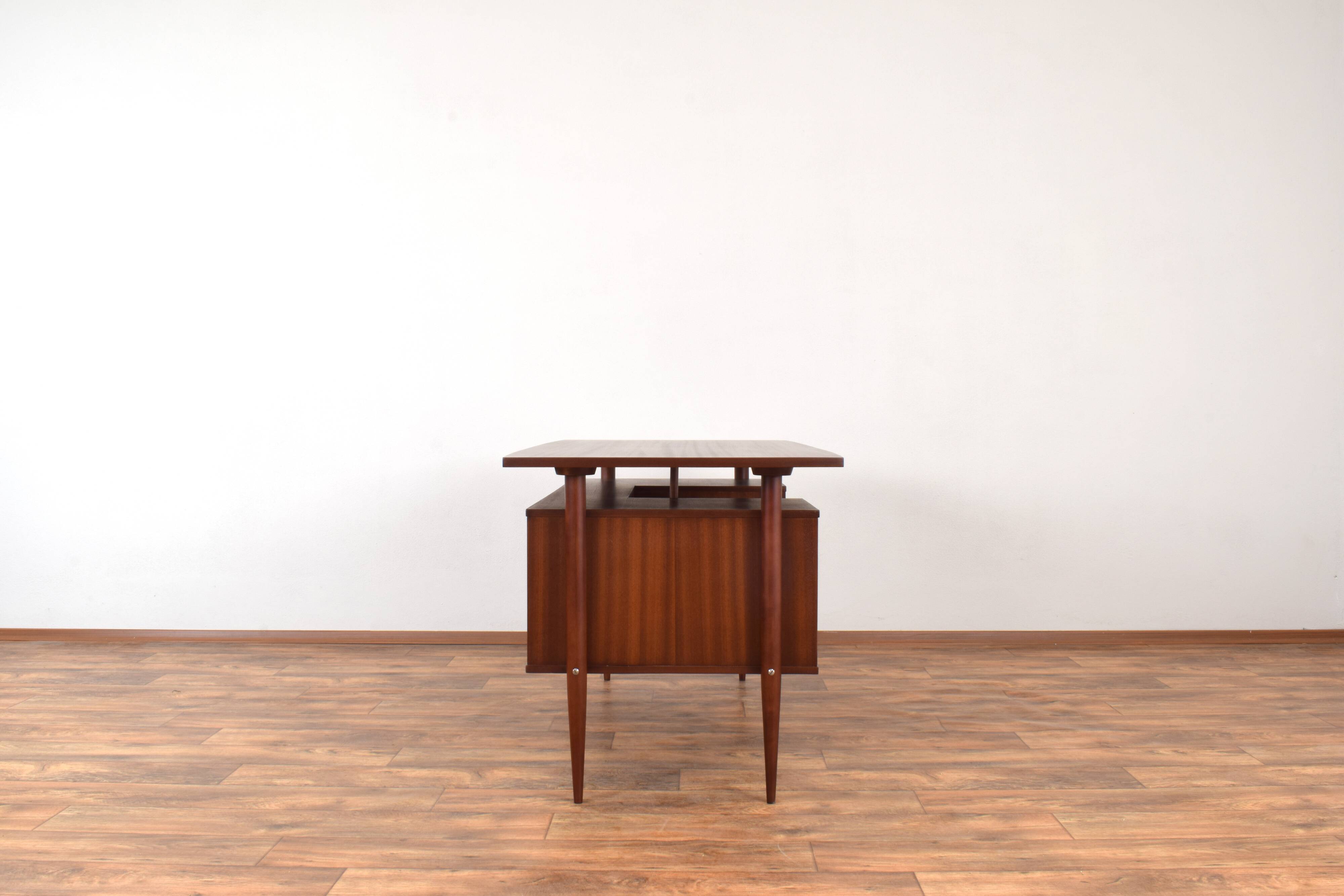 Mid-Century Polish Double-Sided Desk from Poznańskie Fabryki Mebli, 1960s.