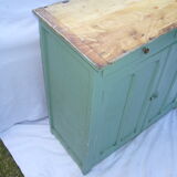 Old pine wood confectioner