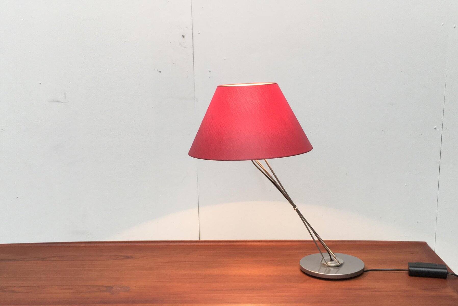 Contemporary table lamp Liz by Yaacov Kaufmann for Lumina