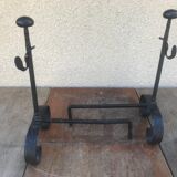 Aire de landiers a crémaillère fer forgé cintré avec porte broche vintage
