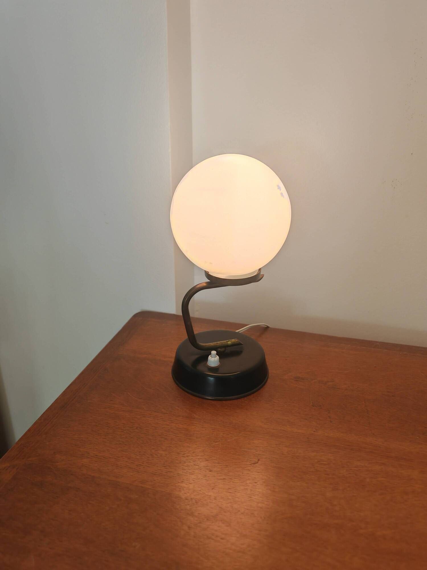 Vintage opaline globe lamp and brass – 1950s/60s