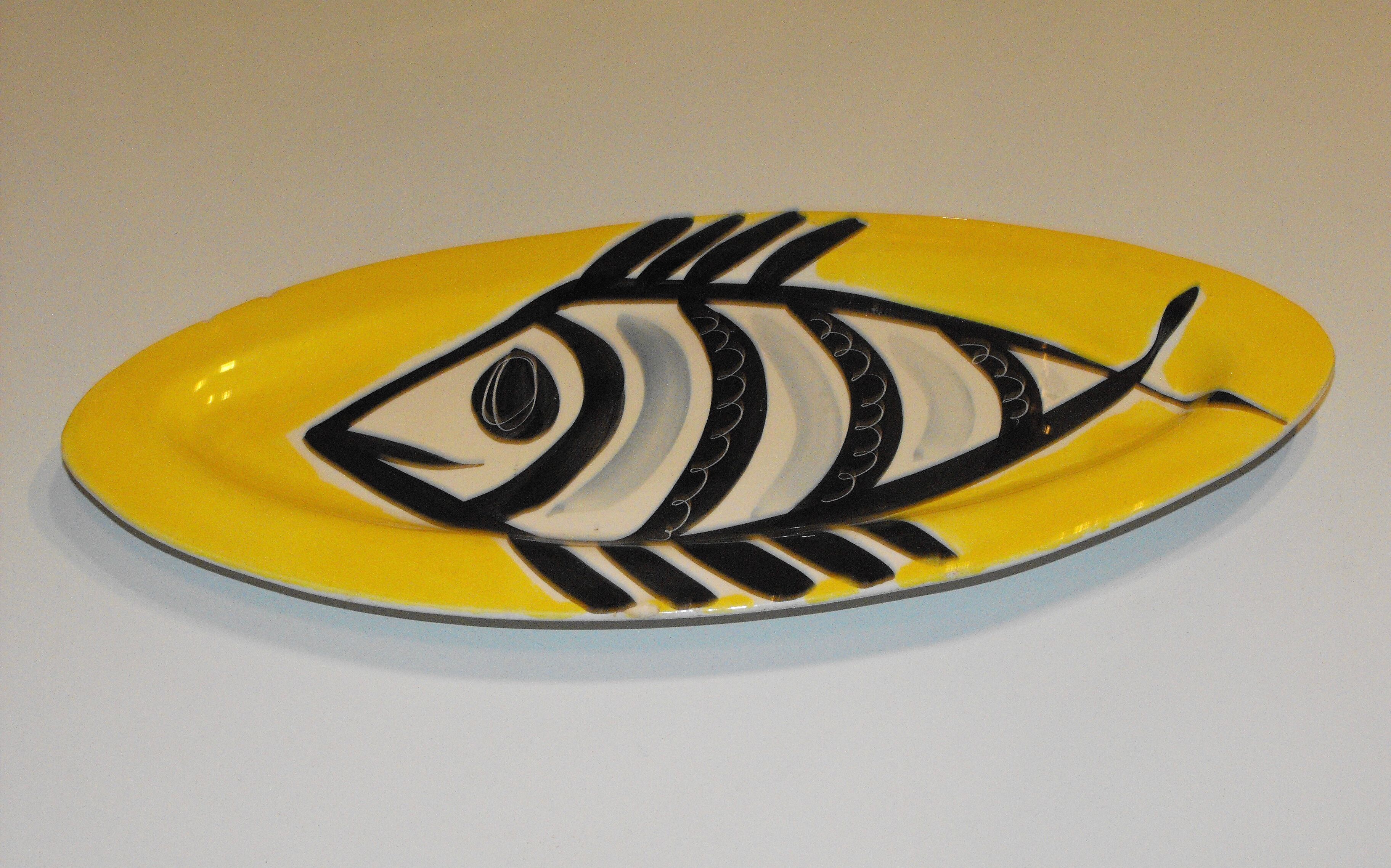 Ceramic dish by Jacques Pouchain