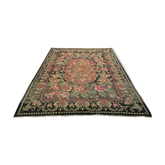 Moldovan kilim carpet