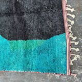Moroccan handmade rug 250cm x 150cm