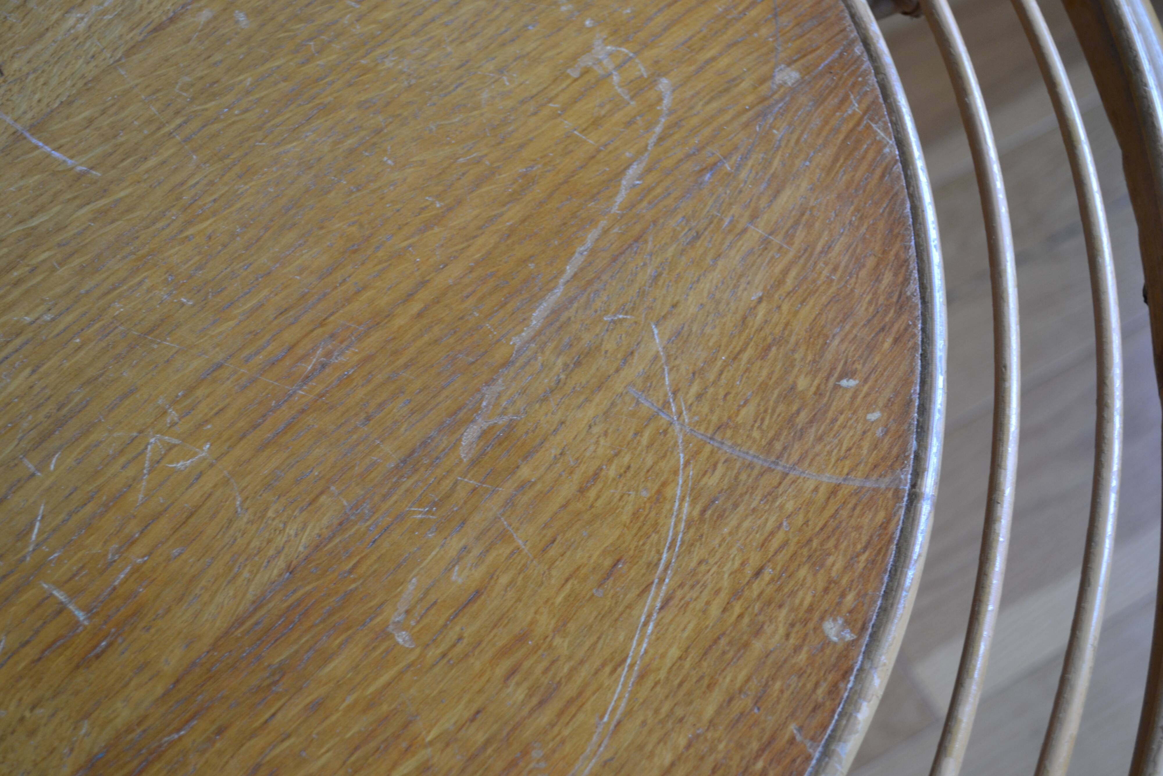 Vintage round rattan coffee table