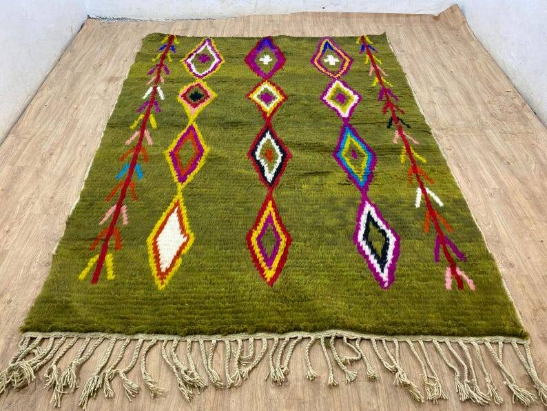 Moroccan Berber traditional rug 200/270