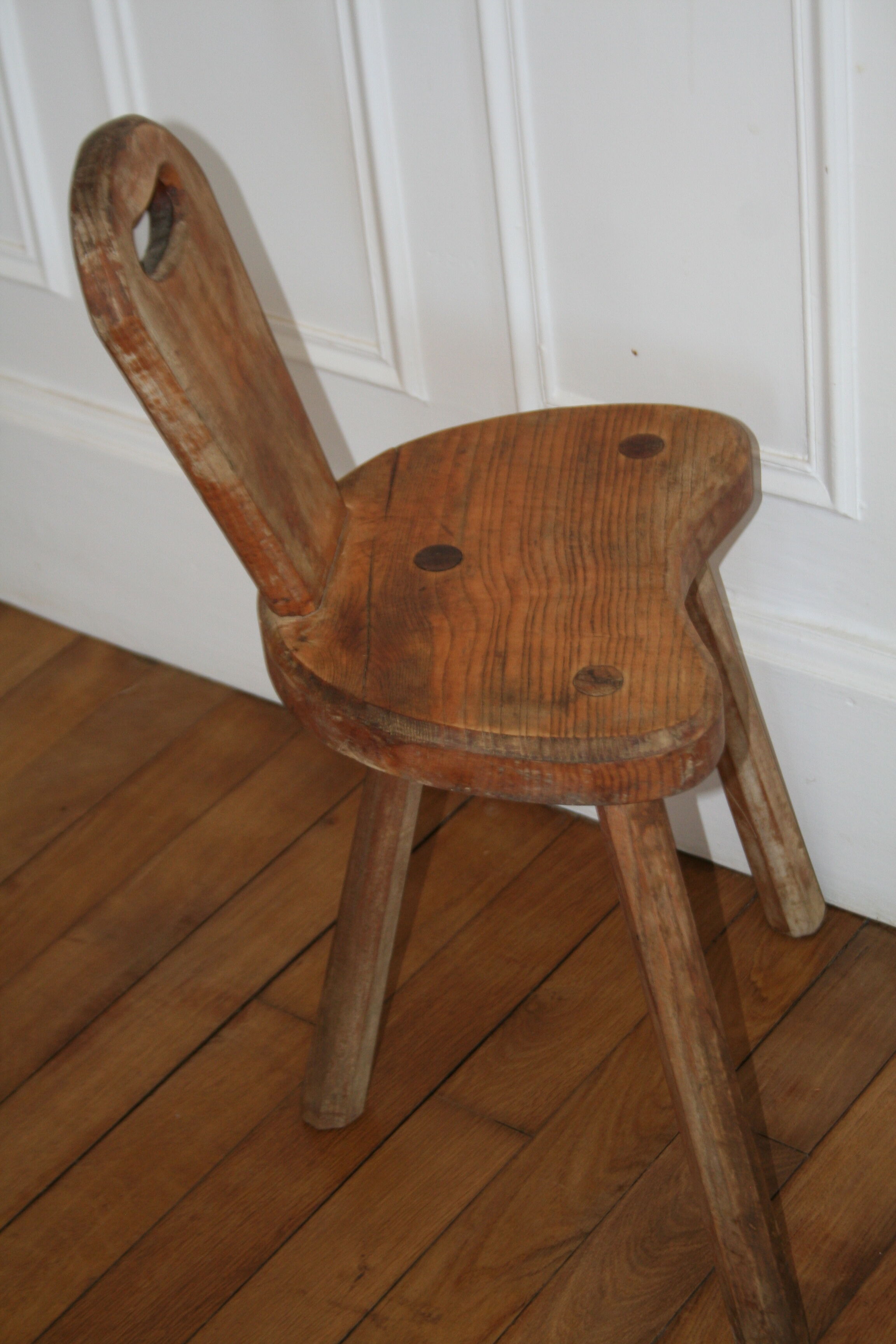 Mountain tripod chair