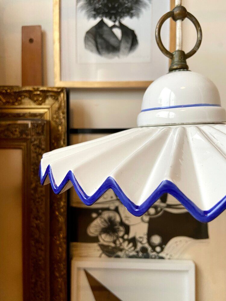 Porcelain suspension