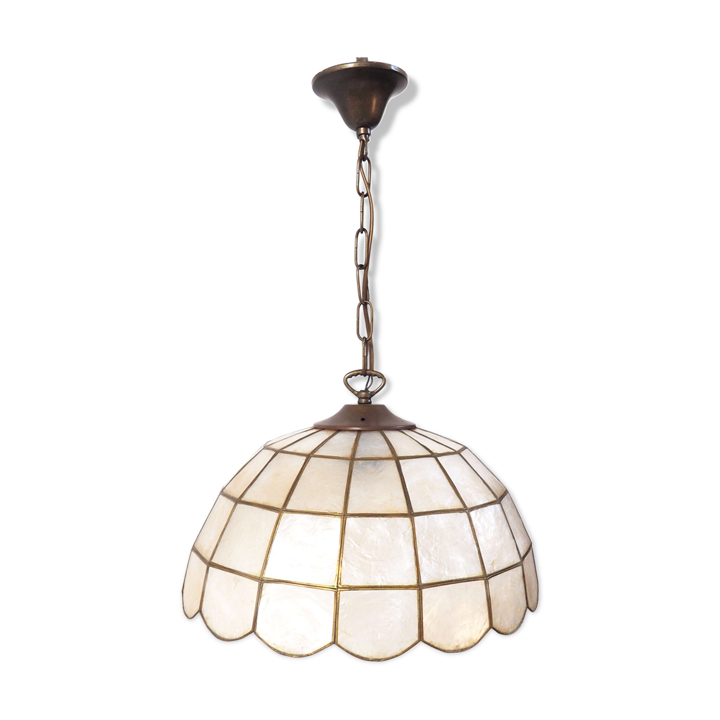 Suspension nacre chaine