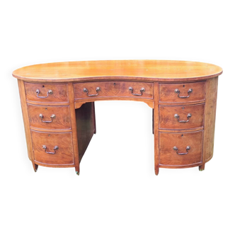 English bean-shaped desk