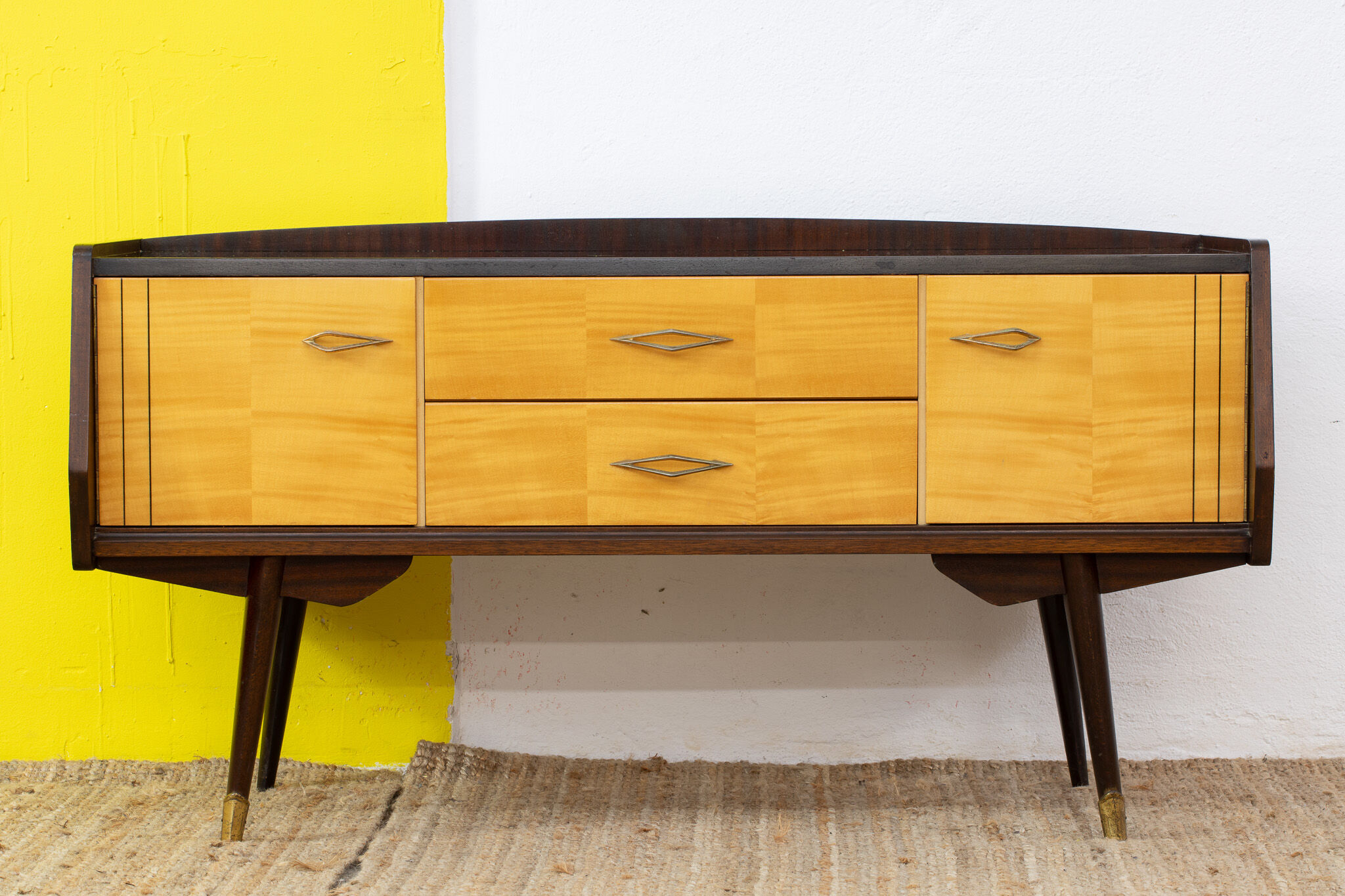 Vintage Scandinavian Enfilade – 125 cm