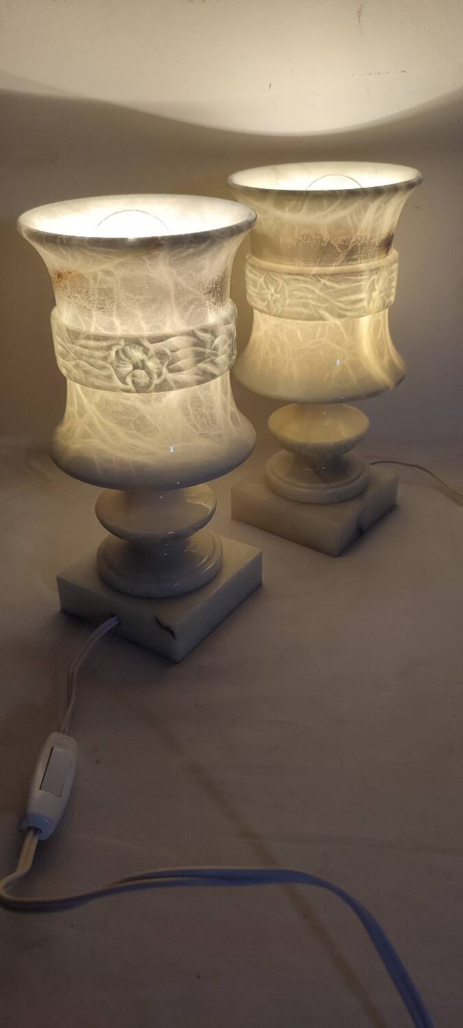 Par de lámparas de mármol. España, 1960s.