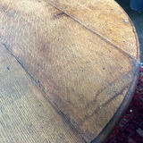 Round oak coffee table with drop leaves and turned legs