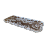 Cake dish in glass