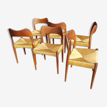 Lot de 6 chaises de Niels O. Moller