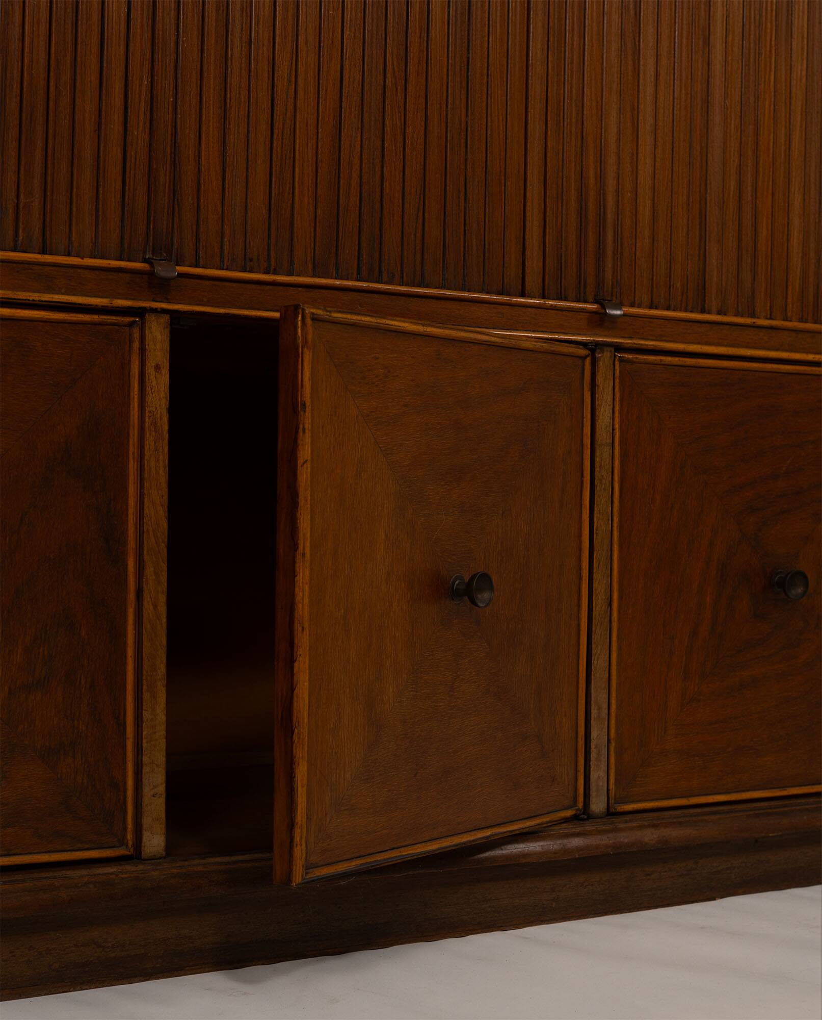 Double-sided buffet, Italian production.