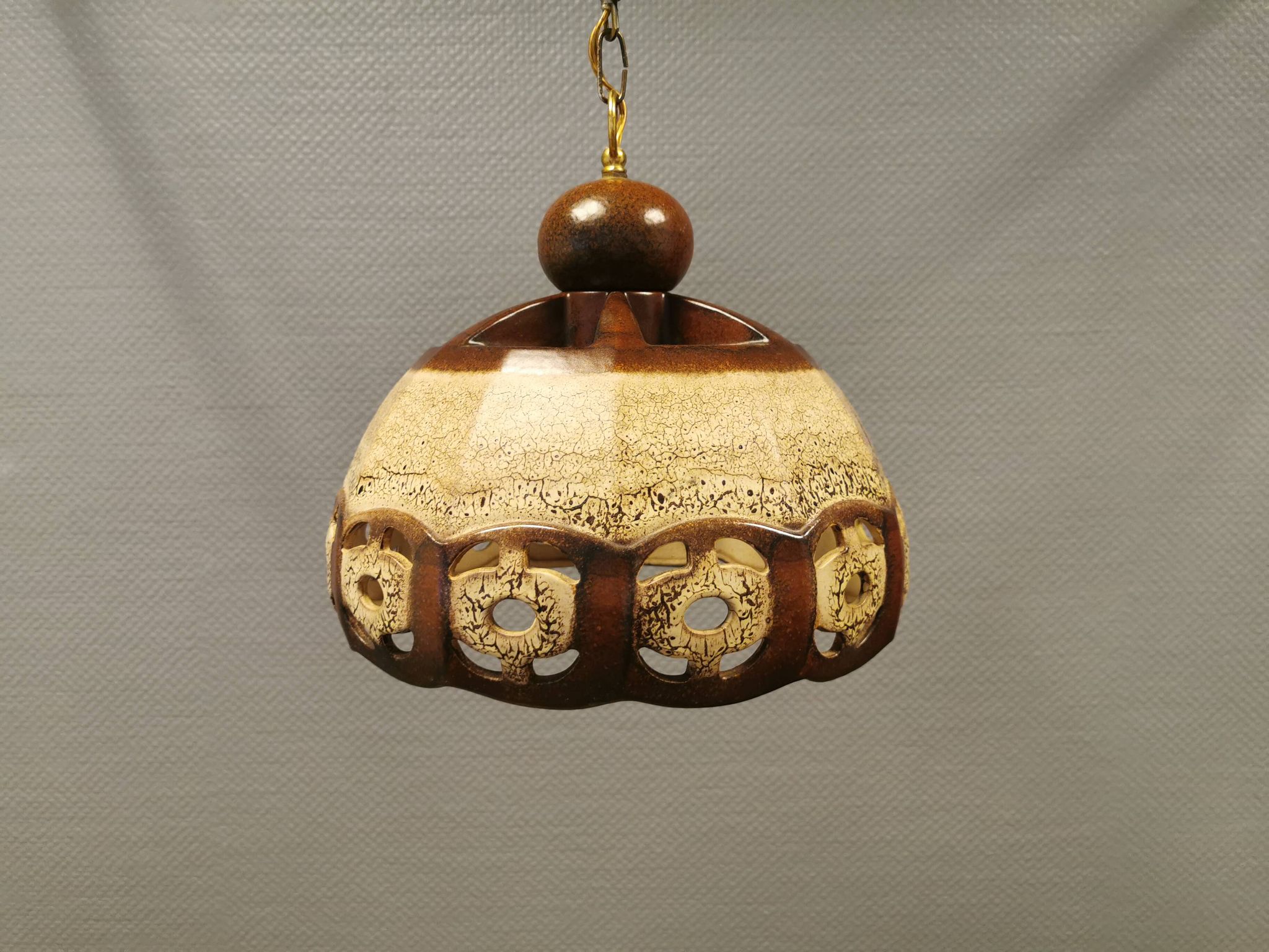 Suspension en céramique, danoise des années 1970.