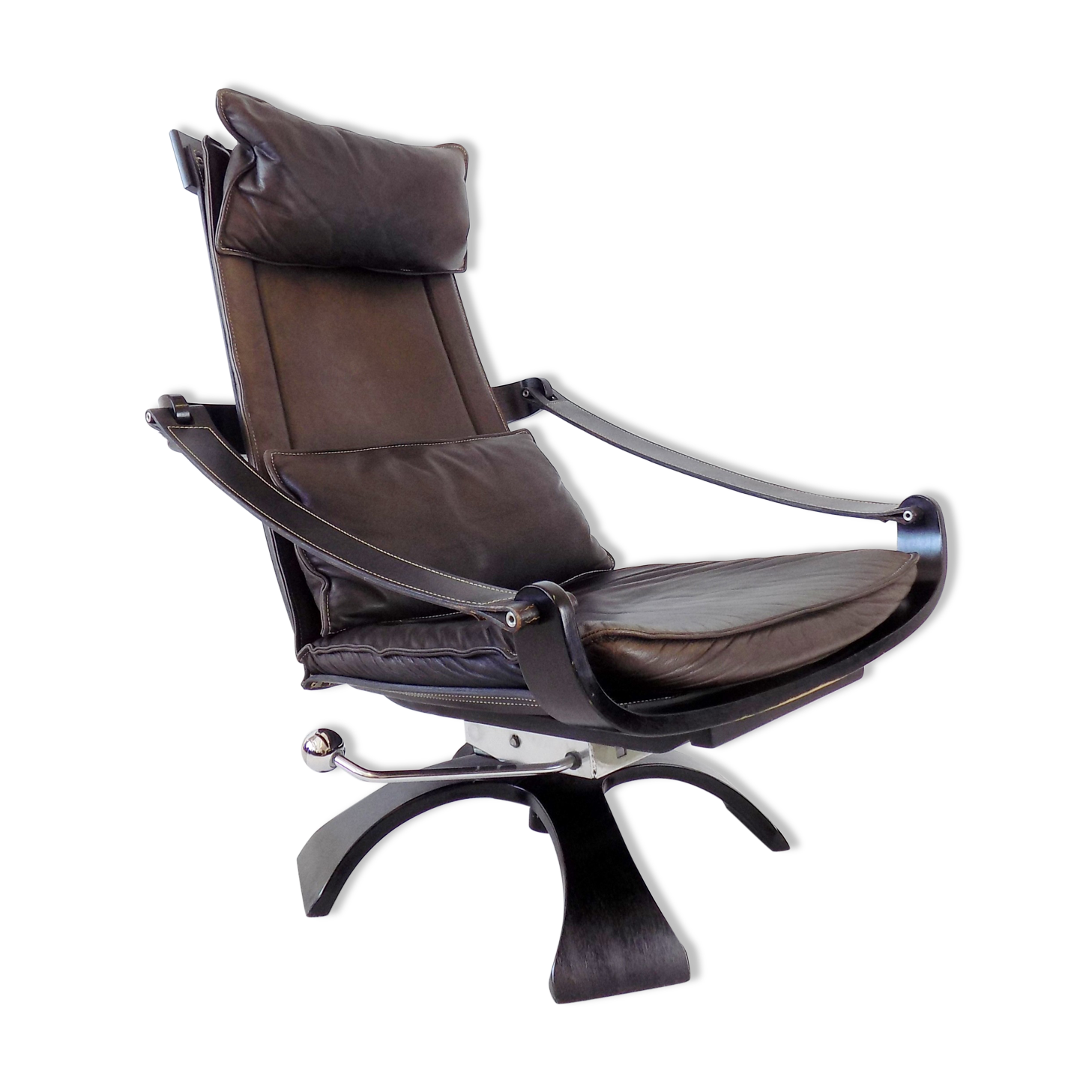 Nelo leather lounge chair by Ake Fribytter
