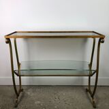 Porte revue bout de canapé doré en fer forgé dorés et plateau de verre 1950