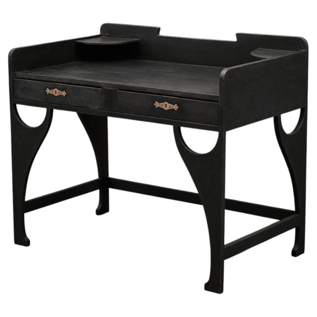 Sculptural desk by Jugend de N. Boman OY Finland, royal supplier to Sweden in 1927.