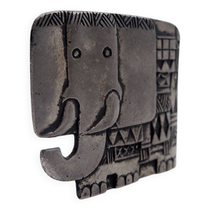 Petit éléphant décoratif