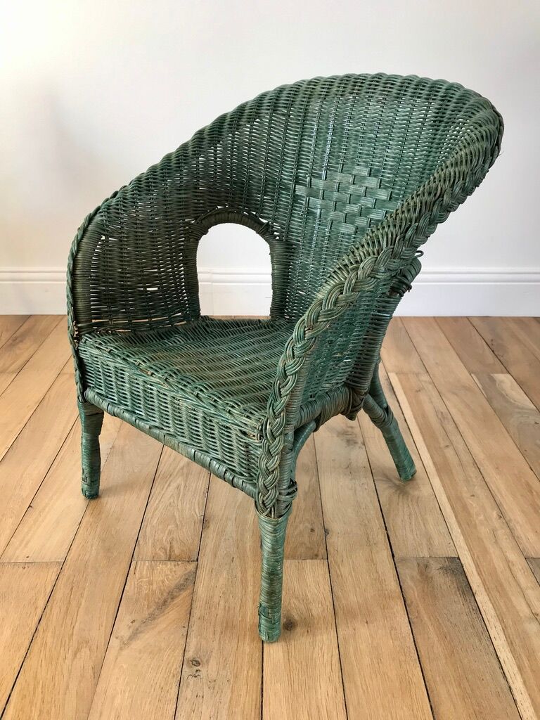 Fauteuil enfant en rotin vert années 60-70