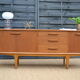 Enfilade anglaise par Jentique en teck