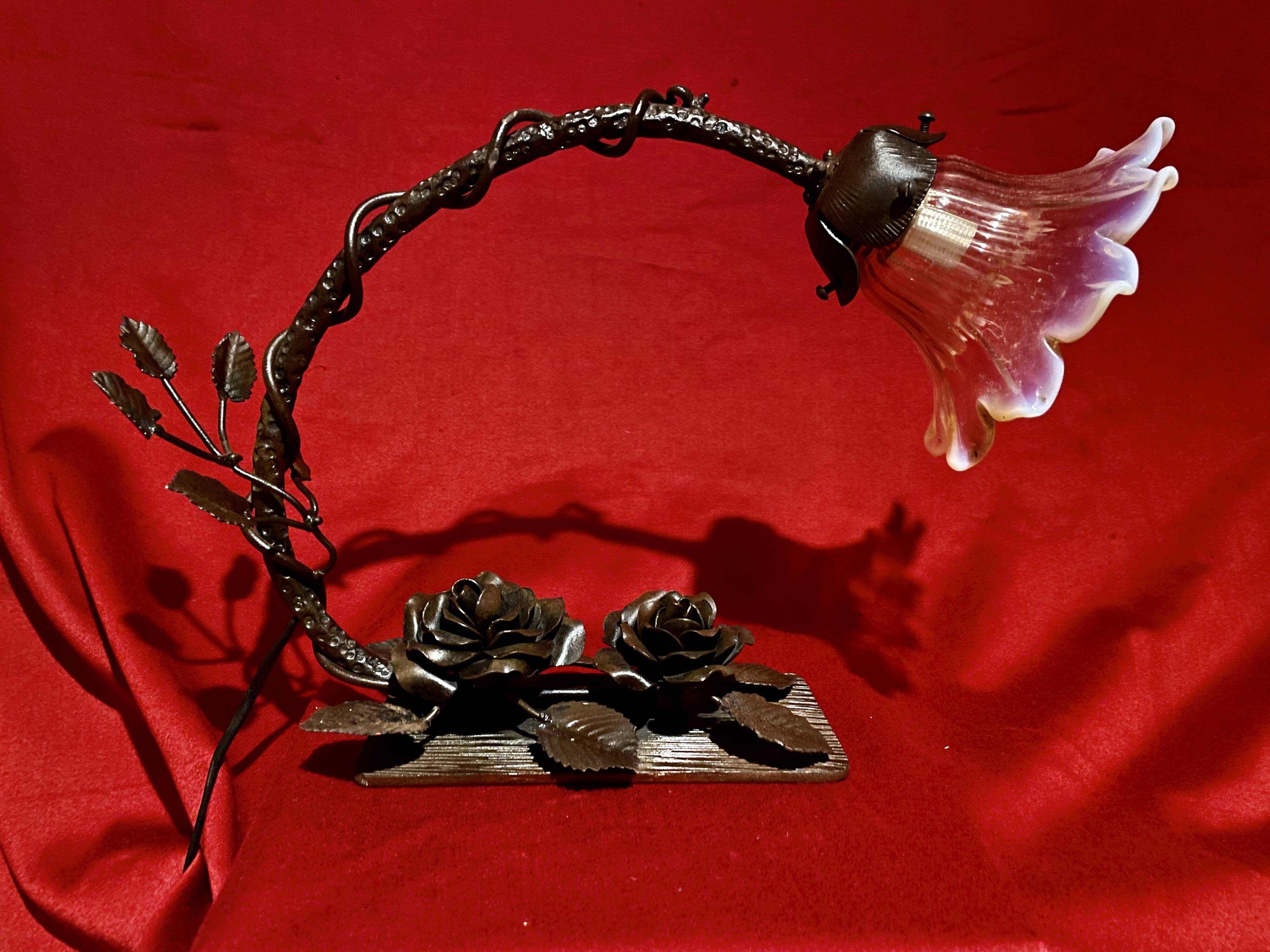 Art Deco lamp, wrought iron and opalescent tulip, 1940s-1950s