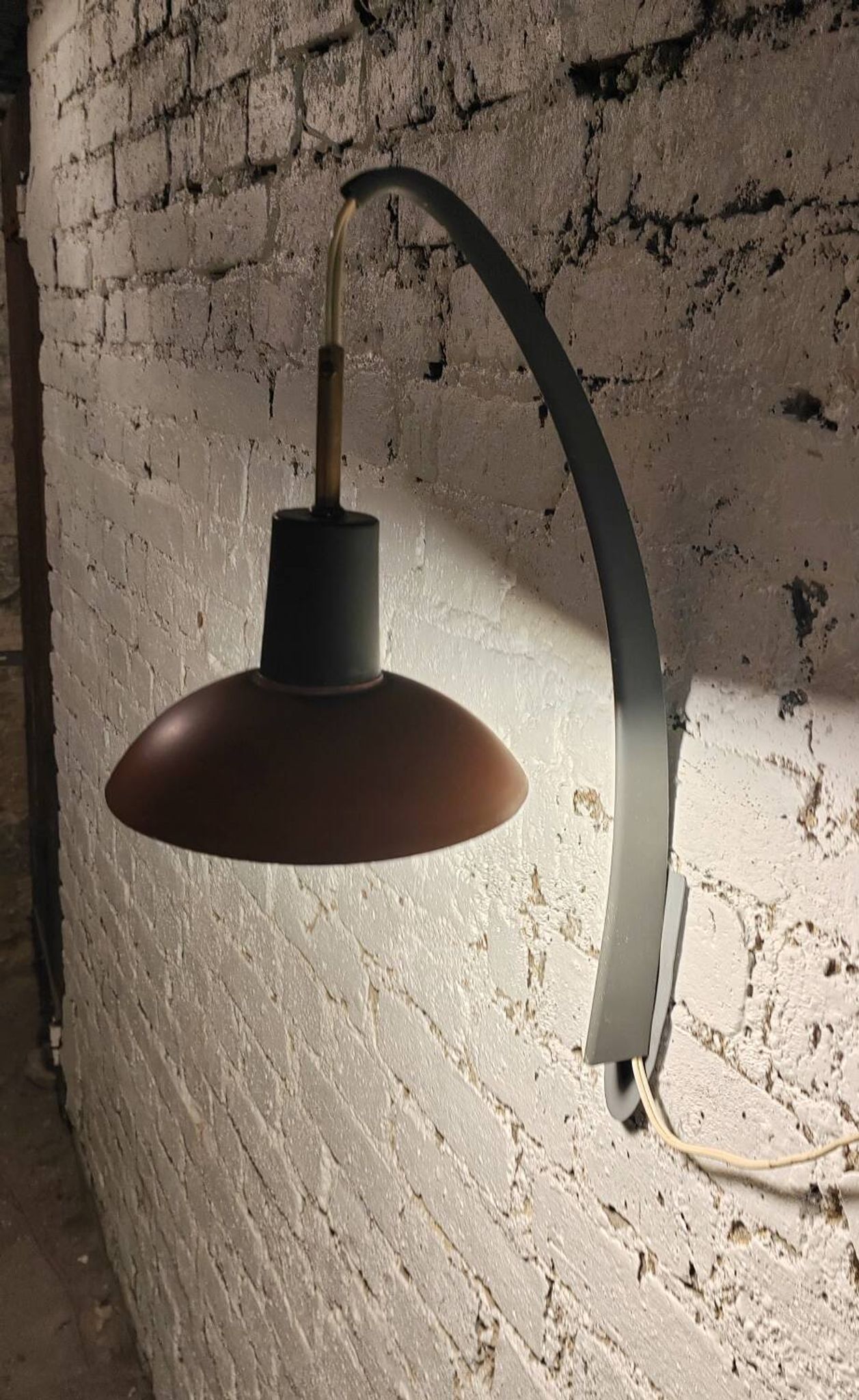 Philips Louis Khalf wall light