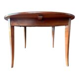 Extendable dining table