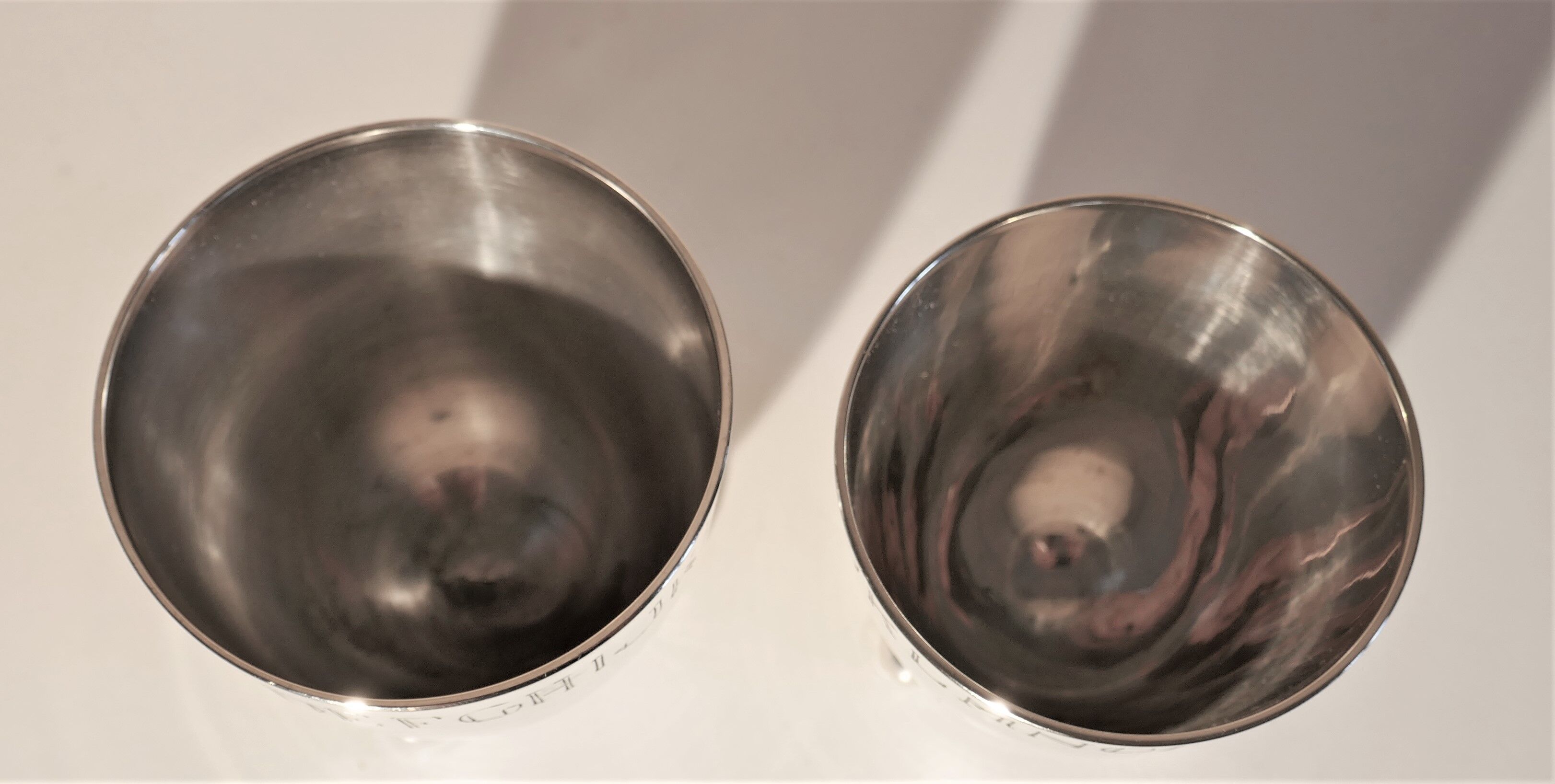 Vintage vase duo made of silver metal