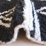 Tapis berbère noir et blanc