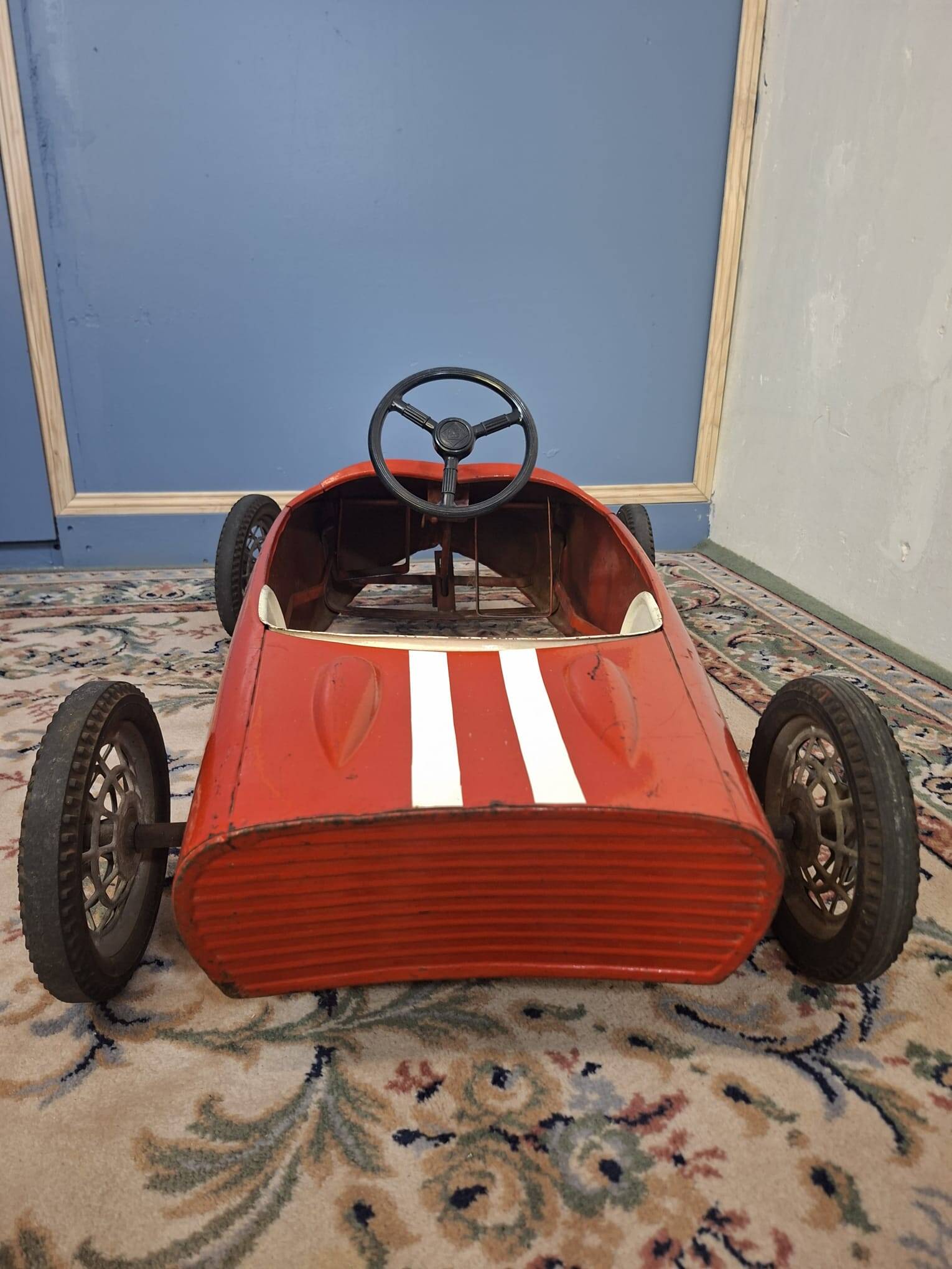 Pedal car