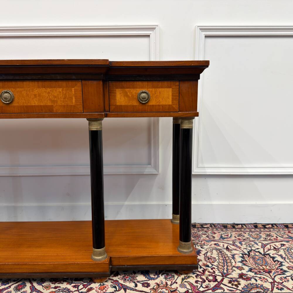 Classic Italian Selva Sidetable