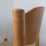 Set of 6 stackable chairs in beech and jute.