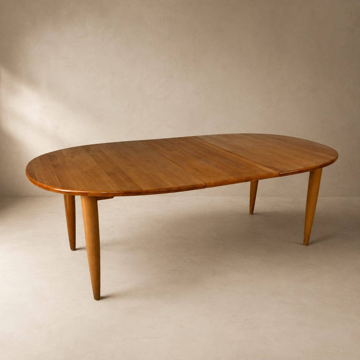 Grande table à manger extensible en orme danoise, années 1990
