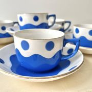 Set of 6 Sarreguemines Digoin earthenware coffee cups with art deco polka dots, 1930s