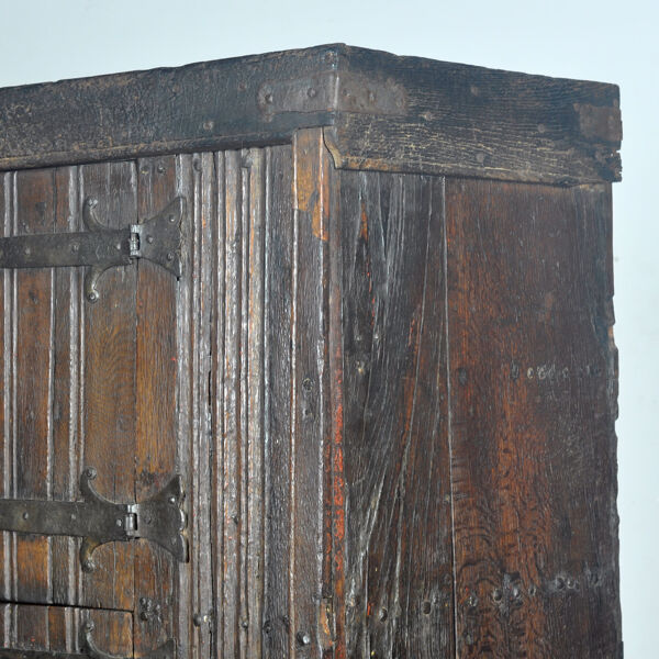 Armoire de rangement en chêne basque, XVIIe siècle