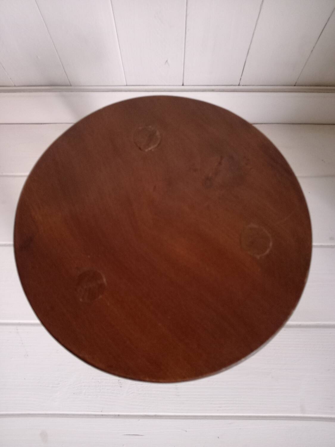 Tabouret tripode