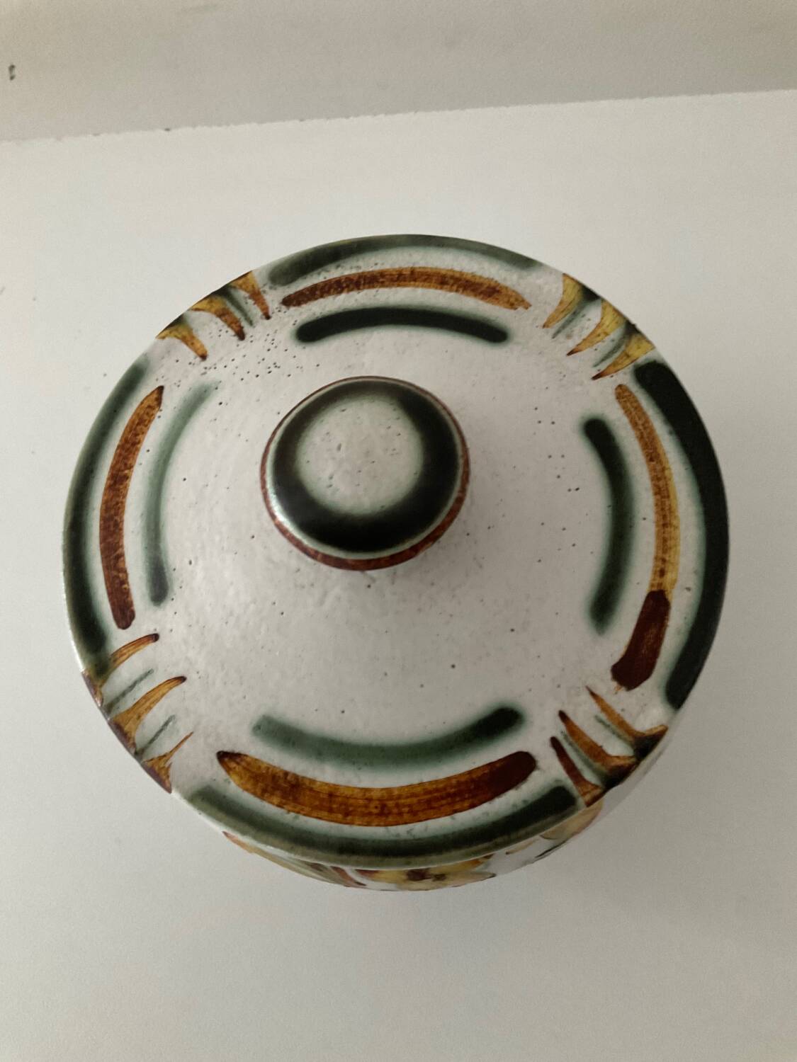 Quimper Keraluc ceramic candy box