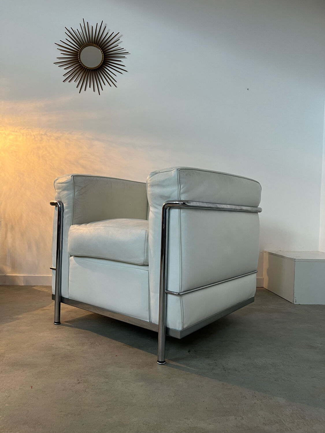 Armchair LC2 design Le Corbusier for Cassina
