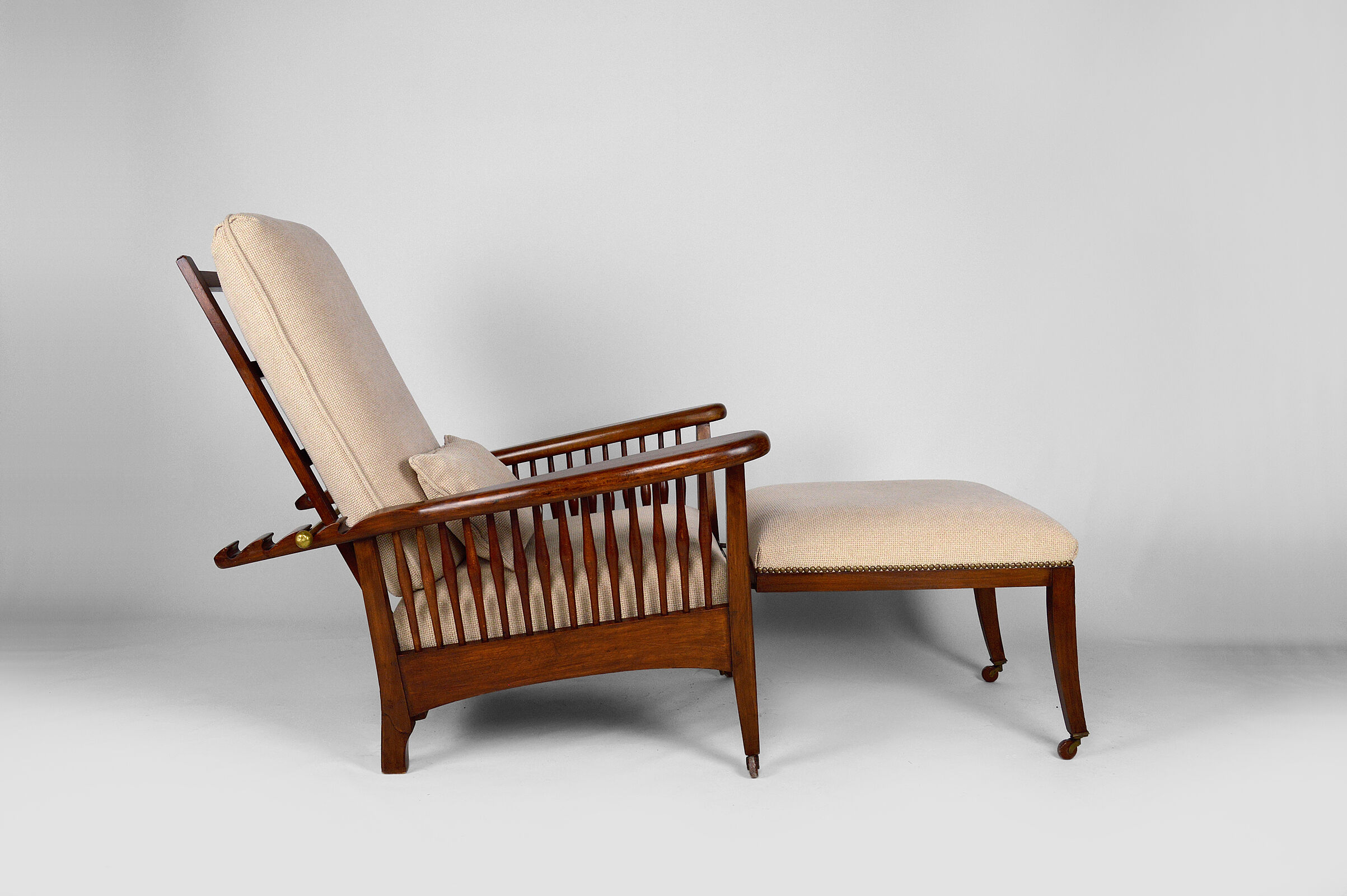 Morris Arts & Crafts armchair, United Kingdom, circa 1900