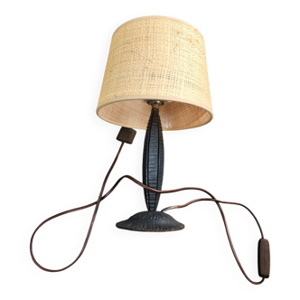 Table lamp with vintage shade
