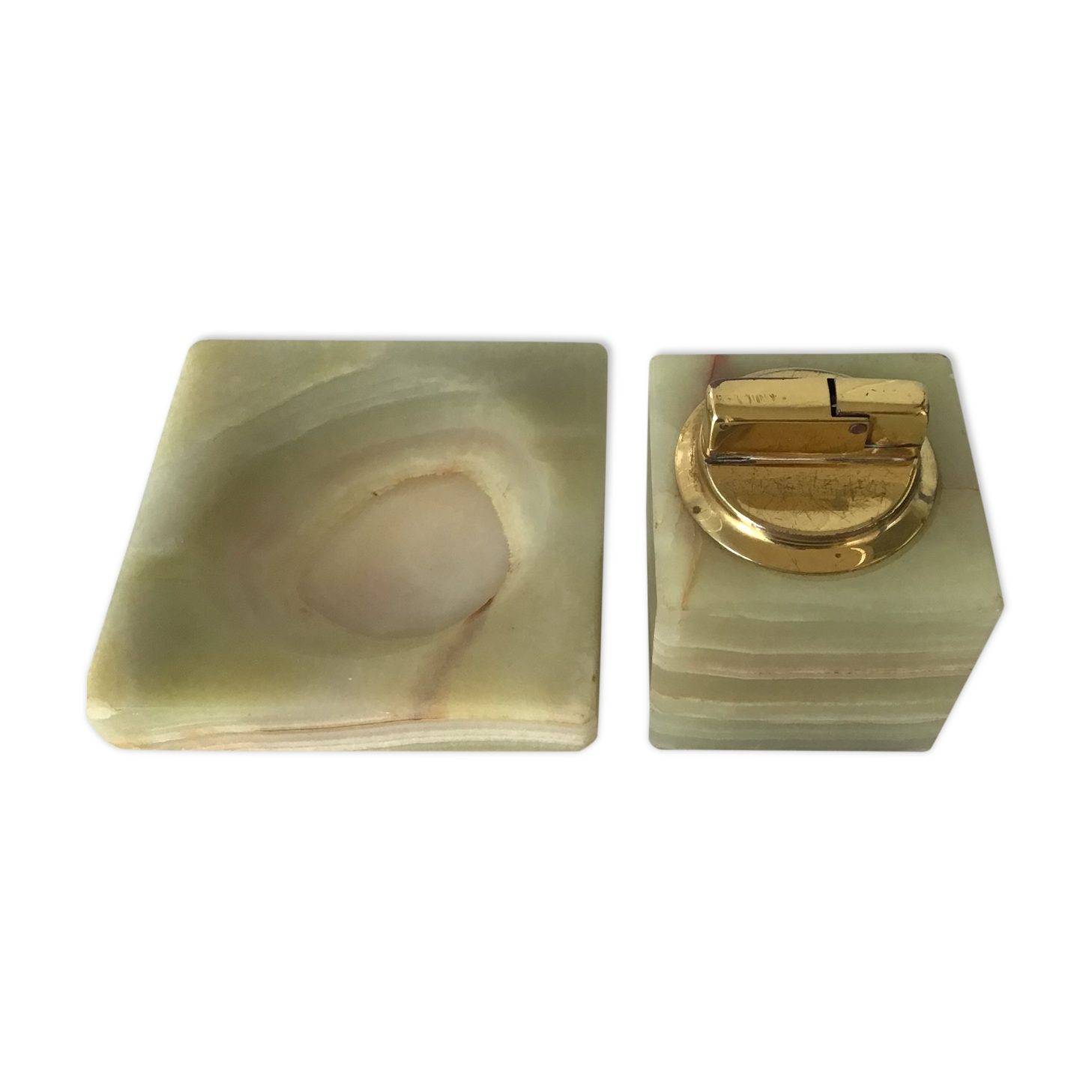 Ashtray and table lighter made of onyx