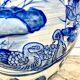 Vase chinois en porcelaine bleu blanc décoré de fleurs de lotus