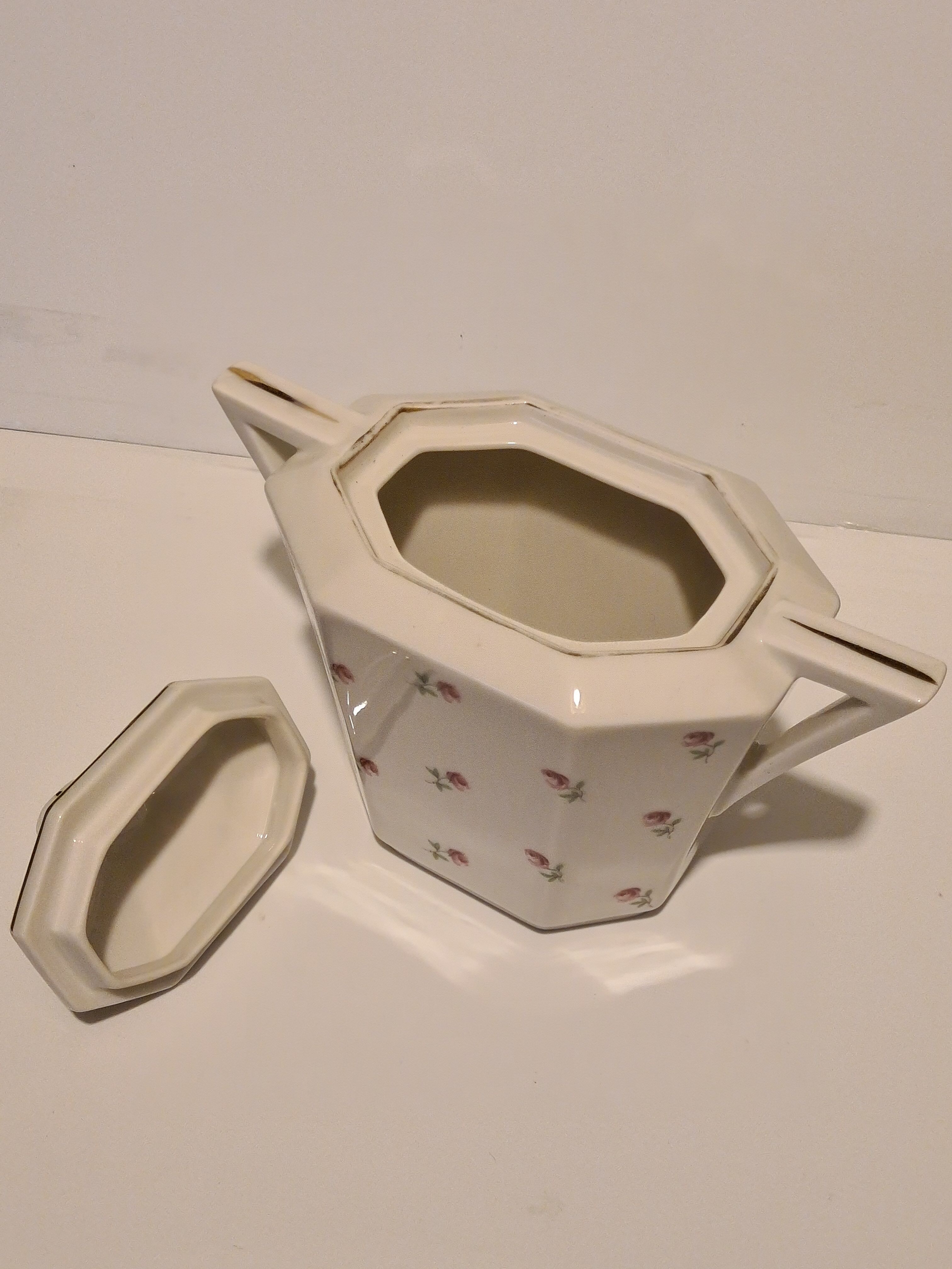 Sucrier en porcelaine de Limoges décor floral